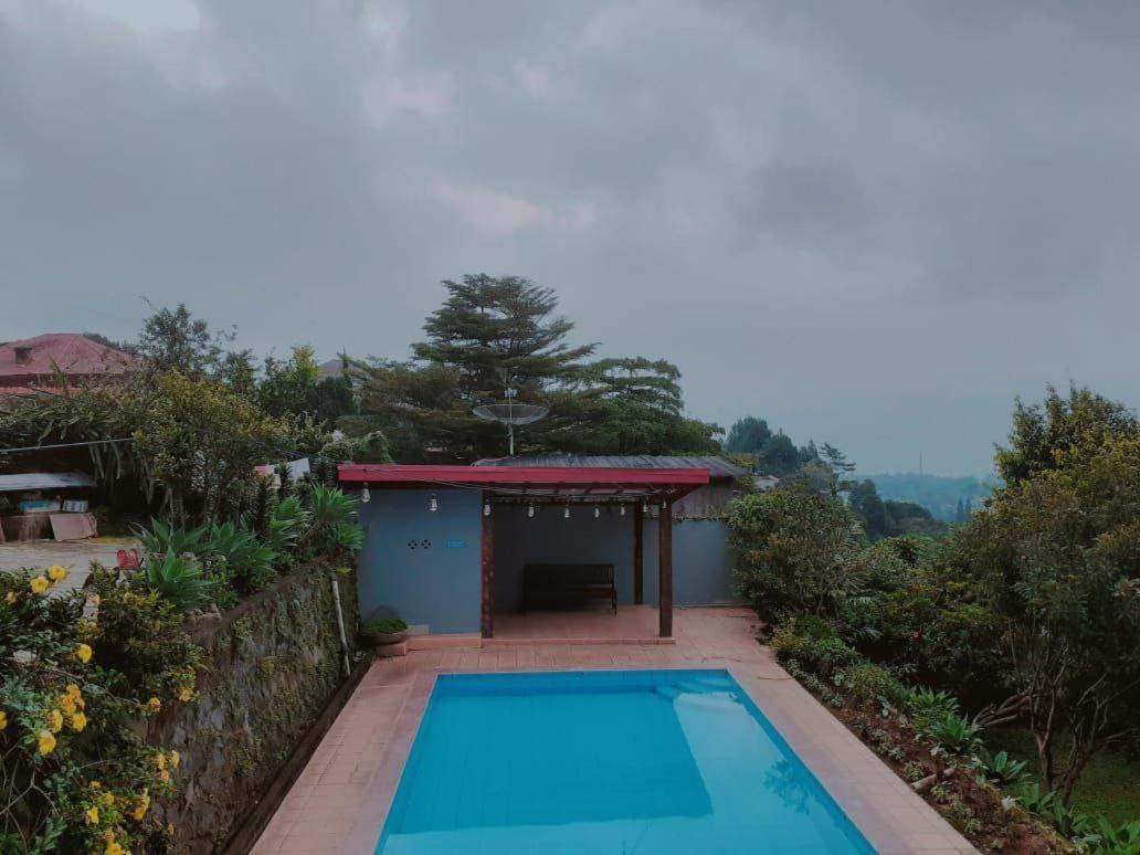 Villa Bata Merah By Spazie Paragajen ภายนอก รูปภาพ